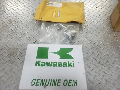 Buy Kawasaki Mule  KAF620 Outside Door Latch With KEY Curtis 9DH0S1 9DHOS1 NEW • 29.99$