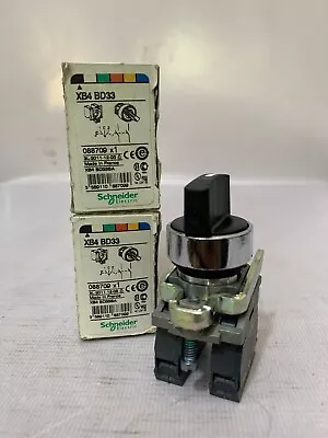 Buy Schneider Electric / Selector Switch / XB4BD33 • 60$