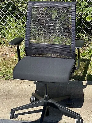 Buy Steel Case Desk Chair  Ergonomic • 450$