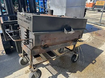Buy Yoder Smokers 48  Adjustable Charcoal Grill On Competition Cart • 4,500$