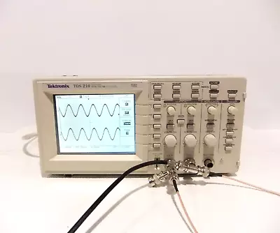 Buy Tektronix Tds210 2-channel 60 Mhz Digital Oscilloscope - New Probes - Excellent • 214.99$