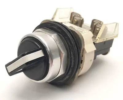 Buy Allen Bradley 800T-J2 T Selector Switch, 3-Position Rotary Knob Maintained 30mm • 33$