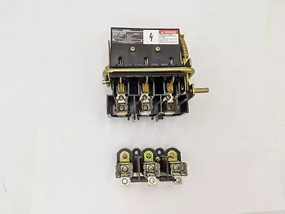 Buy Siemens MCS603R Series A 600 Volt 30A 3-Poles Disconnect Switch With Fuse Base • 45$