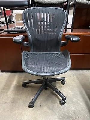 Buy Herman Miller Aeron Ergonomic Office Chair Size C • 599$