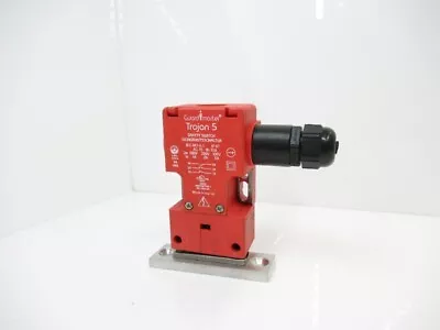 Buy Allen Bradley 440K-T11202 Interlock Guardmaster Safety Switch Trojan5 • 35$