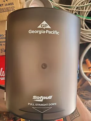 Buy Georgia-Pacific SofPull Centerpull Paper Towel Dispenser 58204 NEW • 9.99$