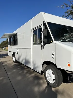 Buy Food Truck / Brand New /Ford 2010 -2012 / 18 Ft And 22 Ft Kitchen Size • 75,000$