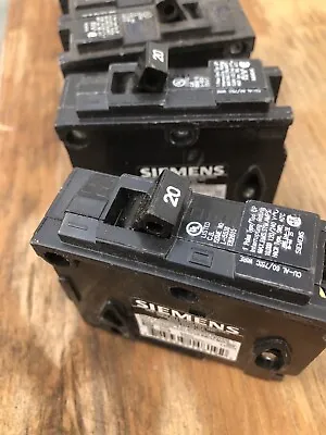 Buy SIEMANS 20Amp Single Pole Circuit Breakers. LIGHTLY USED. 5 Total. • 50$