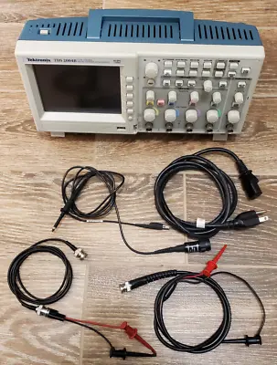 Buy Tektronix TDS2004B 4-channel Digital Storage Oscilloscope, With Several Cables • 299$