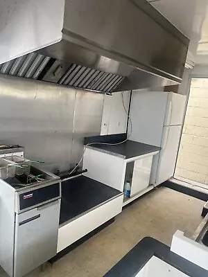 Buy A Big  And Spacious FOOD  Trailer  For Sale • 30,000$