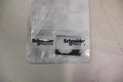 Buy Schneider Electric NSB ZBY2115 Pushbuttons EA • 2.07$