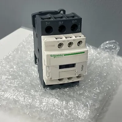 Buy LC1D32G7C Schneider Contactor With Coil 120VAC 32Amp. 50/60Hz • 55$