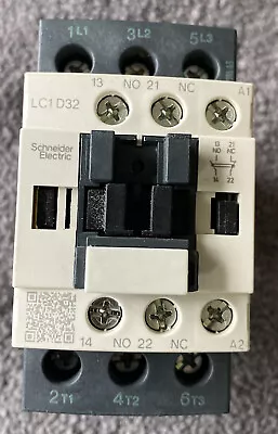 Buy SCHNEIDER ELECTRIC LC1D32LE7 Contractor - NEW Open Box • 64.99$