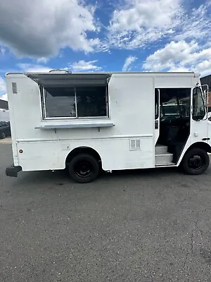 Buy Food Truck With Brand New Kitchen For Sale • 56,000$
