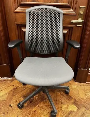 Buy Herman Miller Celle/aeron Office Chair Modern Black • 275$