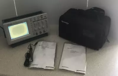 Buy Tektronix Oscilloscope TDS 220 W/ 2 Probes & Carrying Case - Bundle - For Repair • 149.99$