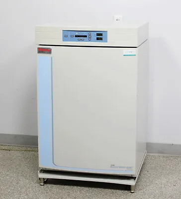 Buy Thermo Scientific Forma 3110 Series II Water Jacketed CO2 Incubator • 3,908.85$