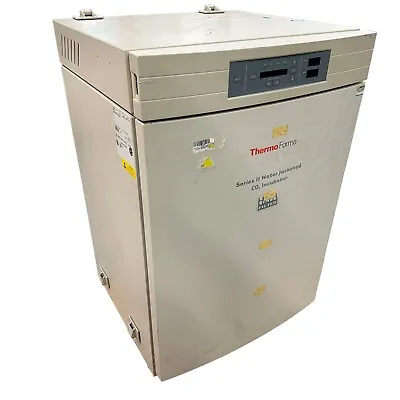 Buy Thermo Forma Scientific 3110 HEPA Series II CO2 Water Jacketed Incubator • 299.99$