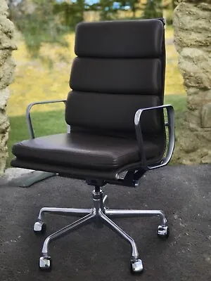 Buy Authentic Herman Miller ~ Eames EA437 ~ Soft Pad Group Executive Chair ~ 2010 • 1,650$