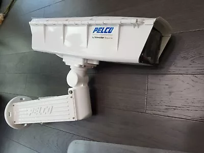 Buy New PELCO Schneider Fortified Series Solar Camera Housing PEL-FH-S1 • 95$