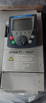 Buy New SCHNEIDER Electric Altivar 71  Model: ATV71HU55N4Z Never Installed OVERNIGHT • 999$