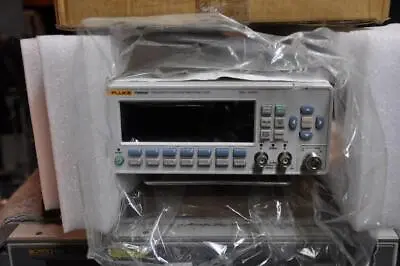 Buy Fluke PM6690 2.7 GHz Frequency Counter Very Nice OXCO Timebase  New Old Stock • 1,250$