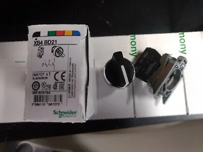 Buy XB4BD21 Black Selector Switch Ø22 2-position Stay Put 1NO SCHNEIDER NEW Original • 35$