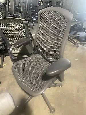 Buy (50) Herman Miller Office Chairs Bulk Discount. Excellent Chairs • 6,500$