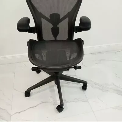 Buy Herman Miller Aeron Office Chair - Size B • 950$