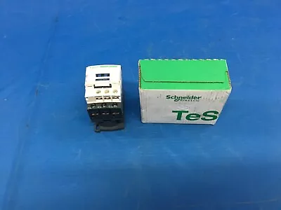 Buy Schneider Electric Magnetic Contactor,P/N:LC1D09B7, 9 Amps, 24V, 50/60Hz • 22.99$