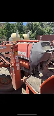 Buy Kubota Tractor With Loader • 7,500$