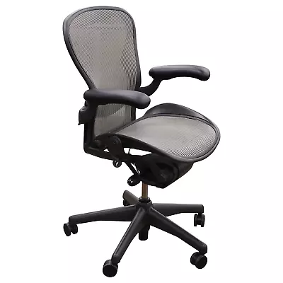 Buy Herman Miller Aeron Size C Task Chair, Fully Functional Arms, Grey - Preowned • 750$