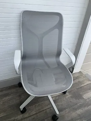 Buy Authentic Herman Miller Cosm Chair - Mid Back Glacier Color Confortable • 1,100$