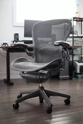Buy Herman Miller Aeron Office Chair Size B - Graphite • 6,000$