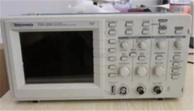 Buy Used 2 Channel Tektronix TDS220 100Mhz Digital Oscilloscope 1 Msa/S Tested Ik • 346.52$