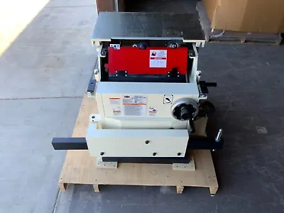 Buy Shop Fox - (W1811) 5 HP Commercial Sliding Table Saw 10-Inch, *INCOMPLETE SET* • 2,499.99$
