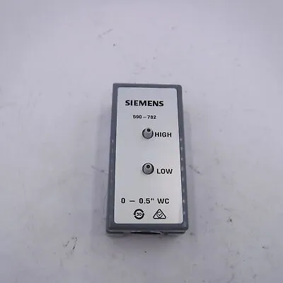Buy Siemens 590-782 Differential Pressure Sensor Transmitter 0.5  0.4% Conduit Cover • 69.74$