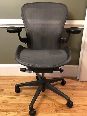 Buy Herman Miller Aeron Office Chair - Size B Remastered Version • 799$