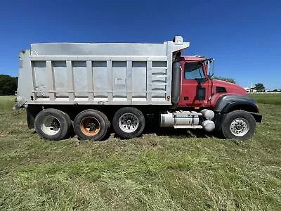 Buy 2007 Mack Granite Cv713 Tri-axle Dump Truck With Title • 61,500$