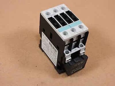 Buy Siemens 3RT1026-1A..0 Power Contactor, 25A, 11kW, 400V - Used • 21$