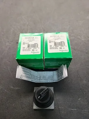 Buy Schneider Electric 9001SKS12B Selector Switch.   Lot Of 2. • 54$