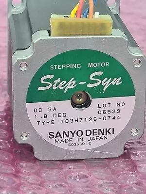Buy SANYO DENKI STEPPING MOTOR Type 103H7126-0744 • 70$