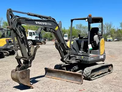 Buy 2019 Volvo ECR40D Hydraulic Mini Excavator Backhoe Aux Hyd Thumb Bucket Bidadoo • 20,200$