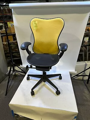 Buy Herman Miller Mirra Office Chair W/ Yellow Fabric Back • 225$