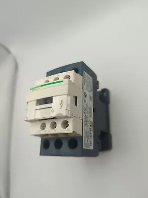 Buy Schneider Electric LC1 D32 Contactor • 17$