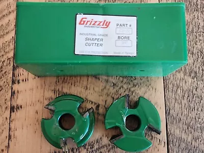 Buy Grizzly Industrial Shaper Cutter - 3/4  V Paneling Cutter Set  C2122 • 199$