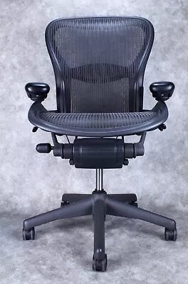 Buy Herman Miller Aeron Mesh Desk Chair Large C Fully  Adjustable Lumbar Black Mesh • 450$