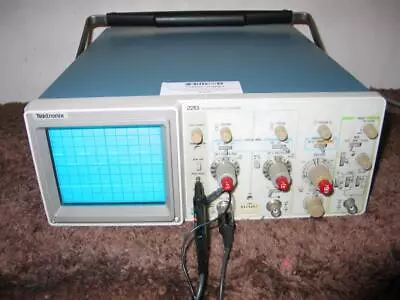 Buy TEKTRONIX 60 Mhz 2213 OSCILLOSCOPE, Tesded To Come On, For Parts Or Repair • 49$