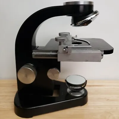 Buy Leitz Wetzlar Microscope Stand With Mechanical XY Stage • 19.95$