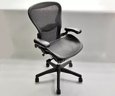 Buy Herman Miller Aeron Classic Graphite Ergonomic Lumbar Office Chair Size B • 404.92$